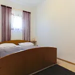 Appartement Ema *