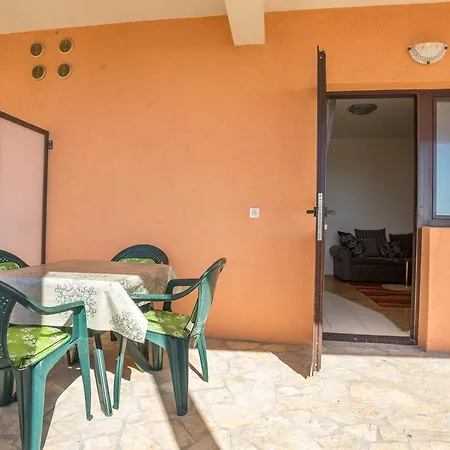 Appartement Ema *